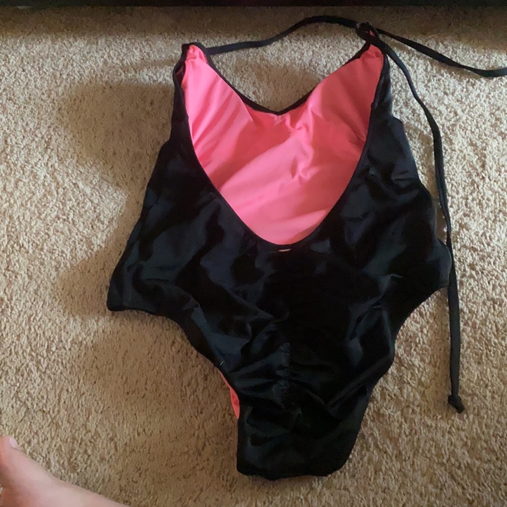 Pink one piece - Picture 2 of 3